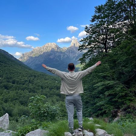 Guesthouse Skender Selimaj Valbona Exteriör bild
