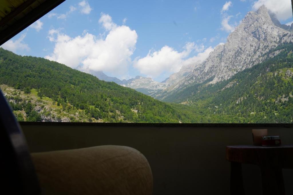 Guesthouse Skender Selimaj Valbona Exteriör bild